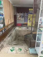 34/100 доли в нежилом здании магазина «Tovary dlya doma», 1801.8 кв.м, Забайкальский край, г. Чита 34/100 доли в праве собственности на нежилое здание магазина «товары для дома», назначение: нежилое, 3 этаж (в т.ч. подземных 0), с кадастровым номером 75:32:040508:374, площадь 1801,80 кв.м, по…
