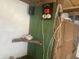 Нежилое здание (гараж), общей площадью 19 кв.м., этажность:1, адрес объекта: Самарская область, г. Похвистнево, район «Стоматология» с кадастровым номером 63:07:0105005:1049 с земельным участком, общей площадью 23,7 кв.м. с кадастровым номером 63:07:0105005:891, адрес объекта: Самарская область, г…