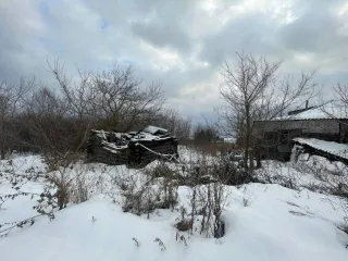 Жилой дом 93,8 кв. м и земельный участок 1500 кв. м в Ульяновской области. Здание жилое, площадь 93,8 кв.м, кадастровый номер 73:22:010101:65. Земельный участок площадью 1500 кв.м, категория земель населенных пунктов, разрешенное использование под индивидуальное жилищное строительство, кадастровый…