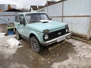 ВАЗ 21213 2000 года, цвет серо-зеленый-голубой. VIN и номер кузова: XTA212130Y1509557. Двигатель модель 21213, мощность 76.3 л.с. (56.1 кВт), объем 1690 куб. см.