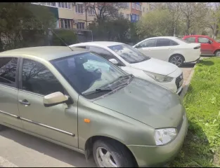 LADA 111840 Kalina, 2011. Легковой автомобиль марки: LADA 111840, модель: Kalina, год выпуска: 2011г., кузов № XTA111840B0251796, идентификационный номер (VIN): XTA111840B0251796. Ознакомиться с имуществом можно с момента начала и до окончания приема заявок на участие, по будням с 10:00 до 17:00…