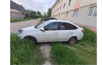 Lada Granta 2018, легковой автомобиль марки LADA, модель 219170 Lada Granta, год выпуска 2018, идентификационный номер (VIN): XTA219170K0299421, цвет кузова белый. Ознакомление с информацией о предмете торгов по адресу: 241035, г. Брянск, мкрн Московский, д. 42/3 кв. 222, тел. 8 950 697 87 87…