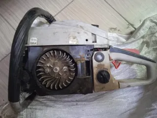 Ноутбуки разных марок, кассовый аппарат, мобильные телефоны разных марок 155к, электроинструмент 199к, цепочка из металла желтого цвета 224к, бензиновая пила неустановленной марки 280к, чемодан серо-зеленого цвета с элементами измерительных приборов, элементами питания, инструментами 117к, 353к…