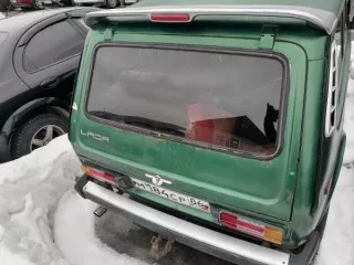 Автомобиль марки ВАЗ 2121, г.р.з. М 184 СР 86, год выпуска 1984, цвет зеленый. VIN: XTA212100E0363556. Ключи и документы отсутствуют. Проверка исправности имущества не проводилась. ПТС, СТС не передавались. Погрузка и транспортировка имущества с места хранения осуществляется покупателем…