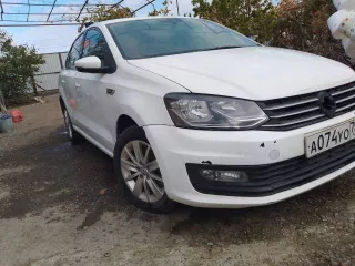 Автомобиль VOLKSWAGEN POLO, 2019 г.в., цвет белый, VIN XW8ZZZ61ZKG049727. Имущество обременено залогом АО «Эксперт Банк»