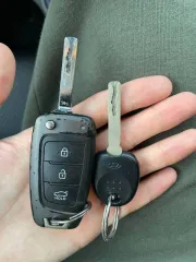 Hyundai Solaris 2018 года, 123 лс, VIN: «Z94K241CBKR128072», г. р. з. «А 326 ОМ 797», 2018 г. в., мощность двигателя, л. с. / кВт: 123 (90,2), объём двигателя, куб. см: 1591, шасси (рама): отсутствует, тип двигателя: бензиновый, экологический класс: пятый, масса без нагрузки, кг: 1230, разрешенная…