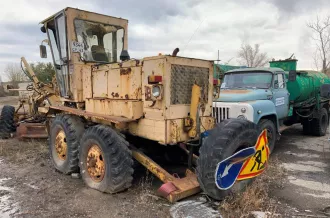 Автогрейдер ДЗ-143, заводской №891215, 1989 г.в. (Залог УФНС России по Самарской области).