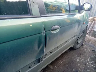 Renault scenic 2003 легковой универсал, марка: renault, модель: scenic, год изготовления: 2003, цвет: зеленый, vin: vf1ja1h0528598261, птс: 51тс646584, г/н: н028кт51. тех. описание: замок зажигания не работает, вместо него тумблер, печка течет, машина не заводится, нет тормозов, снят главный…