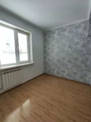 Однокомнатная квартира общей площадью 33,10 кв.м., назначение: жилое помещение, этаж 1, Кадастровый номер 25:30:020101:4283. Расположенная по адресу: Приморский край, г. Лесозаводск, ул. Макарова, д. 19, кв. 2. 
Описание:
Квартира однокомнатная, удобной планировки (зал совмещён с кухней) , общая…