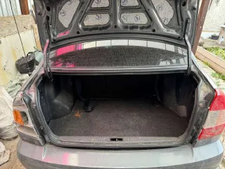 Hyundai Accent 2004, VIN: X7MCF41GP4M013070, год выпуска 2004, цвет серый. Автомобиль находится в залоге у КПК Кубик, в аварийном состоянии (сильно поврежден после серьезного ДТП, технические части не рабочие, повреждения затрагивают ключевые узлы и агрегаты, а также силовую структуру кузова…