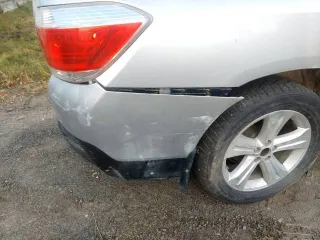 Toyota Highlander 2011 года, VIN: JTEES42A802180566