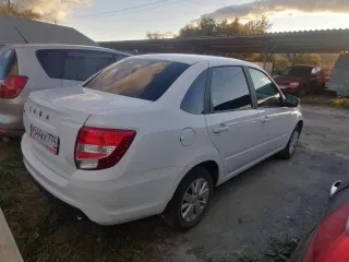 Lada Granta 2023 года, 89.7 л.с., пробег 111111 км. VIN: XTA219040P0925438, гос. номер: М544КК774.