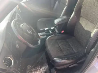 Toyota Auris, 2013 года, 132 лс, 67000 км, АКПП. Легковой автомобиль, марка: ТОЙОТА, модель: АУРИС, год изготовления: 2013, цвет: СЕРЕБРИСТЫЙ, разрешенная максимальная масса: 1805 кг, масса без нагрузки: 1220 кг, VIN: SB1ME3JE30E010608, ПТС: 78УТ264082, г/н: Т797КУ750.