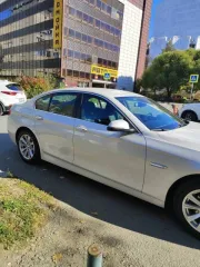 BMW 5 серии, 2014 года, 184 лс, 183666 км, АКПП еще Транспортное средство   БМВ 520D, 2014 г.в., VIN номер   X4X5C39480D826210, Цвет кузова  кабины    БЕЛЫЙ МЕТАЛЛИК, Рабочий объём  куб.см    1995, Модель двигателя   N47D20С, Тип топлива   Дизельный на дизельном топливе, Мощность  кВТ/л.с.   …