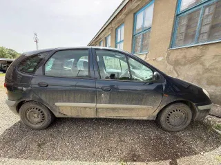 Renault Scenic 2001 года, цвет темно-зеленый, VIN VF1JA04B525811457.