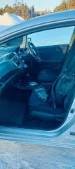 Honda Fit, 2008 года, 100 лс, 241000 км, АКПП. Автомобиль Honda Fit, 2008 г.в., гос.рег.знак С438НУ138, модель, номер двигателя: L13А, 4112636, мощность (кВт/л.с.): 74.0/100.0, рабочий объём двигателя (см3): 1339, номер кузова: GE61101583, цвет кузова: серый.