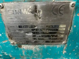 Sunward SWL3210 фронтальный погрузчик (7066МТ22) разукомплектован.