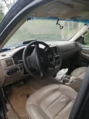 Ford Explorer (ФОРД) 2002 года, 209 лс, 300000 км, полный привод, АКПП, легковой автомобиль, марка: FORD EXPLORER XLT, цвет: черный, VIN: 1FMDU73E33ZA22768, ПТС: 77ОУ274574, г/н: Т889ММ199, изготовитель: ФОРД (США), тип двигателя: бензиновый, мощность 209 л.с. (кВт), разрешенная максимальная масса…
