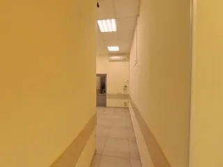 Нежилое помещение площадью 113 кв. м по адресу: г. Москва, ул. Изюмская, д. 46, этаж 1. Кадастровый номер: 77:06:0012001:9214. Назначение: свободное.