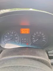 Renault Logan 2006 года, 87 л.с., пробег 182000 км. Легковой автомобиль Renault Logan (SR), VIN X7LLSRAHH6H012625, государственный номер Н922MO102, цвет серый.