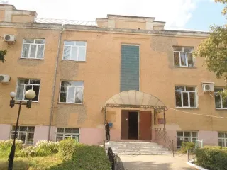 Комплекс объектов недвижимости 2744,6 кв.м., 80,6 кв.м., 56,6 кв.м., 6956 кв.м., 155 кв.м. Псковская область комплекс объектов недвижимости нежилое здание (административное здание) кадастровый номер 58:16:0100505:84, общей площадью 2744,6 кв.м., год постройки-1933 г.;- нежилое здание (гараж)…