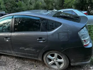 Toyota Prius 2008 года выпуска. VIN: JTDKB20U103391272. Осмотр автомобиля возможен по месту его нахождения по предварительной договоренности о дате и времени. Дополнительную информацию можно получить по телефону 8 906-344-6030 в рабочие дни с 10:00 до 17:00.