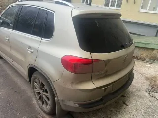Volkswagen Tiguan 2012 года, 170 лс, 275000 км, полный привод, АКПП Автотранспортное средство:
Марка и(или) модель: VOLKSWAGEN TIGUAN
Год выпуска: 2012
Идентификационный номер (VIN): XW8ZZZ5NZDG113113
Цвет кузова (кабины): Серебристо-желтый
Рабочий объем (см³): 1984
Мощность (кВт/л.с.)…