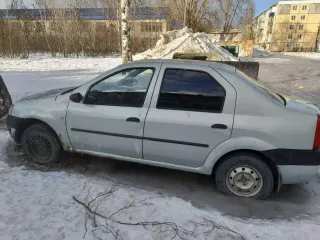 Легковой автомобиль, марка: Рено, модель: Логан SR, год изготовления: 2008, цвет: светло зеленый, VIN: X7LLSRABH8H177668, ПТС: 290Р386226, г/н: М914КО29, разрешенная максимальная масса 1540 кг, масса без нагрузки 1150 кг. Двигатель сломан.