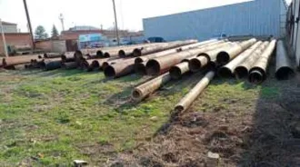 Металлическая труба длиной 10 м 40 см, диаметром 430 мм.