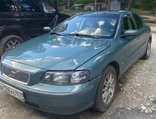 Автомобиль легковой, марка: VOLVO, модель: S60, VIN: YV1RS61S942336116, гос. рег. номер: А128УО147, год изготовления: 2003