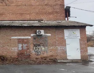 Имущественный комплекс, 8757,6 м², Ростовская область. Имущественный комплекс в Ростовской обл., находящийся по адресу: Ростовская обл., г.Константиновск, ул.Заводская, д.7, включающий нежилые здания: пл.6717,6м2, кад.№61:17:0010112:287; пл.740,7м2, кад.№61:17:0010112:289; пл.401,3м2…