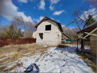 Земельный участок 584 кв.м с объектами, Московская обл. Кадастровый номер 50:27:0030715:218, место нахождения: Россия, обл. Московская, р-н Подольский, Сельское поселение Лаговское, СНТ "Связист", вблизи д. Романцево, дом уч-к 385, площадью 584 +/- 8, с объектами недвижимости: помещение, назначение…