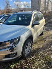 Volkswagen Tiguan, 2013 года выпуска, идентификационный номер XW8ZZZ5NZDG121378, гос.номер М692ВН774. Volkswagen Tiguan, 2013