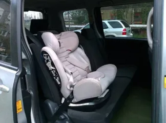Toyota Voxy 2010 года, 158 лс, АКПП. Автомобиль легковой, марка: Тойота, модель: Вокси, VIN: отсутствует, гос. рег. номер: х546нм14, год изготовления: 2010