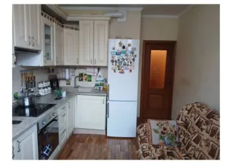 Квартира 40.6 м², 1 комн., Московская обл., г. Звенигород. 1 (одна) комната общей площадью 40,60 кв.м., 5 этаж 17-этажного дома, адрес: Московская область, г. Звенигород, мкр. Супонево, корп. 10, кв. 17, кадастровый номер: 50:20:0050523:2877. Имущество обременено залогом БАНК VTB (PAO) (ИНН…