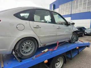 LADA 219070 2015 года выпуска. Цвет кузова серый, тип транспортного средства — легковой комби (хэтчбек). VIN: XTA219170FY174392, регистрационный знак К227СР126. Рабочий объем 1596 см³, мощность двигателя 78.01 кВт (106.1 л.с.), экологический класс 4. Имеется ограничение — запрет на регистрационные…