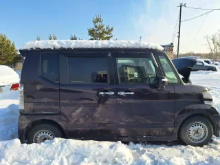Honda N-BOX 2017 года, 64 л.с., пробег 200000 км, АКПП. Автомобиль не на ходу, отсутствует аккумулятор. VIN: JF1-2551100.