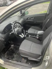 Kia Ceed 2011 года, 109 лс, 247267 км. Легковой автомобиль, марка: Kia, модель: Ceed, год изготовления: 2011, цвет: СЕРЕБРИСТЫЙ, VIN: XWEHC511AC0002557.