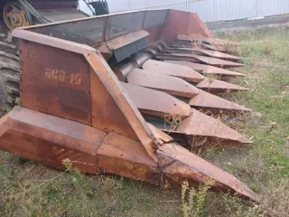 Жатка к комбайну ДОН-1500. Ознакомление с документами и осмотр имущества по предварительной договоренности по телефону +7 918 593 5736 или email: kotov.ay653@gmail.com. Адрес: г. Ростов-на-Дону, ул. Обороны, д. 49, офис 309.