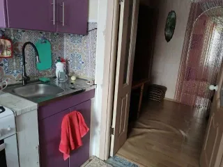 1/6 доля квартиры 41.7 кв.м и 1/6 доля земельного участка 625 кв.м в Саратове. Квартира, площадь 41.7 кв.м., адрес (местонахождение): Россия, обл Саратовская, г Саратов, ул им Некрасова Н.А., дом 57, квартира 1, кадастровый (условный) номер: 64:48:010205:1145. Находится в долевой собственности…
