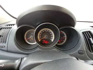 Kia Cerato, 2011 года, 126 лс, 175847 км еще Транспортное средство: Kia Cerato, VIN: KNAFU411AC5573202, 2011 г.в. Автомобиль требует ремонта: неисправен поворотник на левом зеркале заднего вида, неисправна аудиосистема, неисправен обогрев заднего стекла, при движении обнаружены стуки в ходовой…