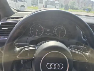 Audi Q5, 2015. Автомобиль AUDI Q5, 2015 г.в. Идентификационный номер (VIN): WAUZZZ8R6GA089983, тип двигателя: бензиновый на бензине, мощность (кВт/л.с.) 169.2/230.0, тип транспортного средства: легковой универсал, цвет кузова (кабины): черный.
