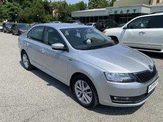 Skoda Rapid, 2019 год, VIN XW8AC2NH4KK128470, кузов XW8AC2NH4KK128470, цвет серебристый. Объем двигателя 1598 см³, мощность 110 л.с., экологический класс 5, тип кузова — легковой хэтчбек. Транспортное средство в залоге у ПАО «Совкомбанк».