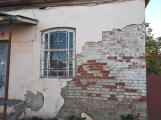 Земельный участок общей площадью 650 кв.м. с кадастровым номером: 43:41:000042:173, по адресу: Российская Федерация, Кировская область, г.о. город Вятские Поляны, г. Вятские Поляны, ул. Советская, з/у 15 с расположенным на нем объектом федерального имущества – нежилое здание общей площадью 212,4…