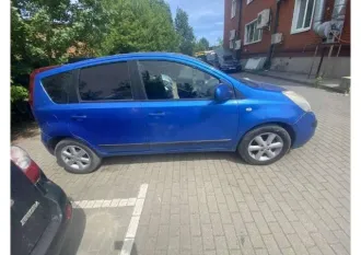 Nissan Note 1.4, механическая коробка передач, 2006 года выпуска, с VIN номером SJNFAAE11U1064263, 88 лс.
