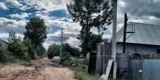 Квартира, площадь 23,3 кв.м., кадастровый (условный) номер: 59:12:0010526:106 и 
Земельный участок, площадь 216 кв.м., кадастровый (условный) номер: 59:12:0010526:43 
Находится в долевой собственности, размер доли: 1/4
По адресу: Пермский, г Чайковский, ул Восточная, дом 72, квартира 4
