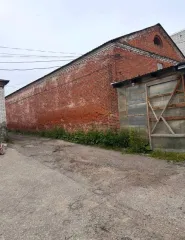 1/4 доли здания продовольственной базы 149 кв.м и земельного участка 493 кв.м, Нижегородская область. Продовольственная база (нежилое) площадь 149 кв.м, кадастровый номер 52:23:0050202:174, общая долевая собственность, доля в праве 1/4, адрес: Нижегородская область, Богородский р-он, г. Богородск…