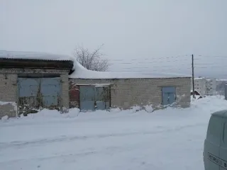 Земельный участок и гараж с пристроем, Гремячинск, 435.4 кв.м, Пермский край. Комплекс имущества: 1. Земельный участок, адрес: Российская Федерация, Пермский край, муниципальный округ Губахинский, город Гремячинск, улица Ленина, з/у 174, площадь 258 +/- 3 кв.м, кадастровый номер 59:04:0103017:334…