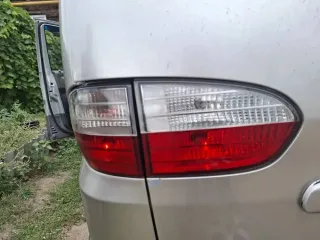 Hyundai Starex 2004. Автомобиль марки Hyundai модель Starex 2004 г.в. VIN-номер KMHWP81HP4U610692. С имуществом можно познакомиться по месту его нахождения по предварительной записи у организатора торгов по адресу: ул. Солнечная, д. 3, р. п. Николаевка Николаевский р-н, Ульяновская область.