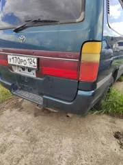 Toyota Hiace 2002 года, государственный номер У170РО124. VIN кузова RZH1830001540, номер двигателя 2811405. Цвет зеленый. Рабочее состояние и комплектность не проверялась. Имущество обращено в доход государства, документы отсутствуют. Находится в городе Уяр. Пробег 0 км. Объем двигателя, коробка…